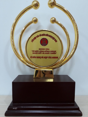 Bằng khen của Liên hiệp các tổ chức Hữu nghị Việt Nam