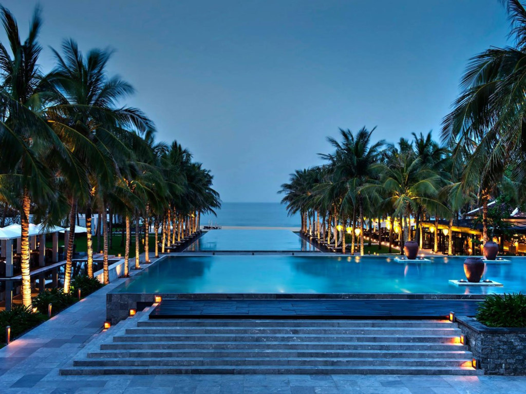 Design, construction of swimming pools, art fountains