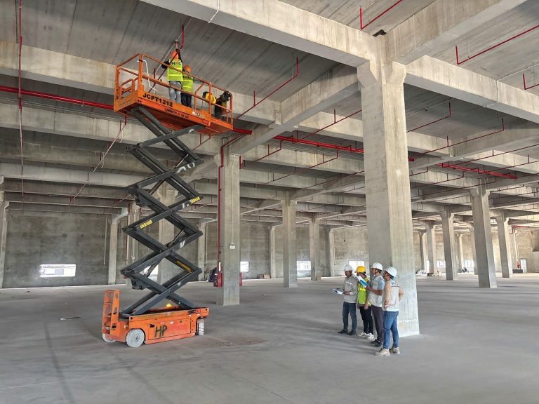 (CafeF) Tăng trưởng đột phá, HVC liên tiếp trúng thầu, đạt nhiều dấu mốc quan trọng