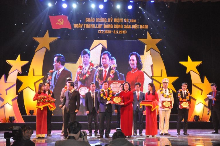 Tổng Giám đốc của HVC được vinh danh là 10 gương mặt trẻ Thủ đô tiêu biểu 2017
