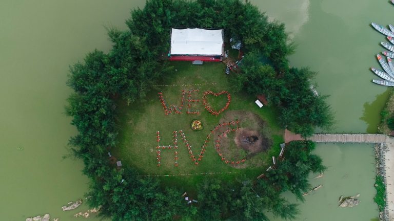 Team Building 2019 – Bùng nổ bữa tiệc đầy sắc màu